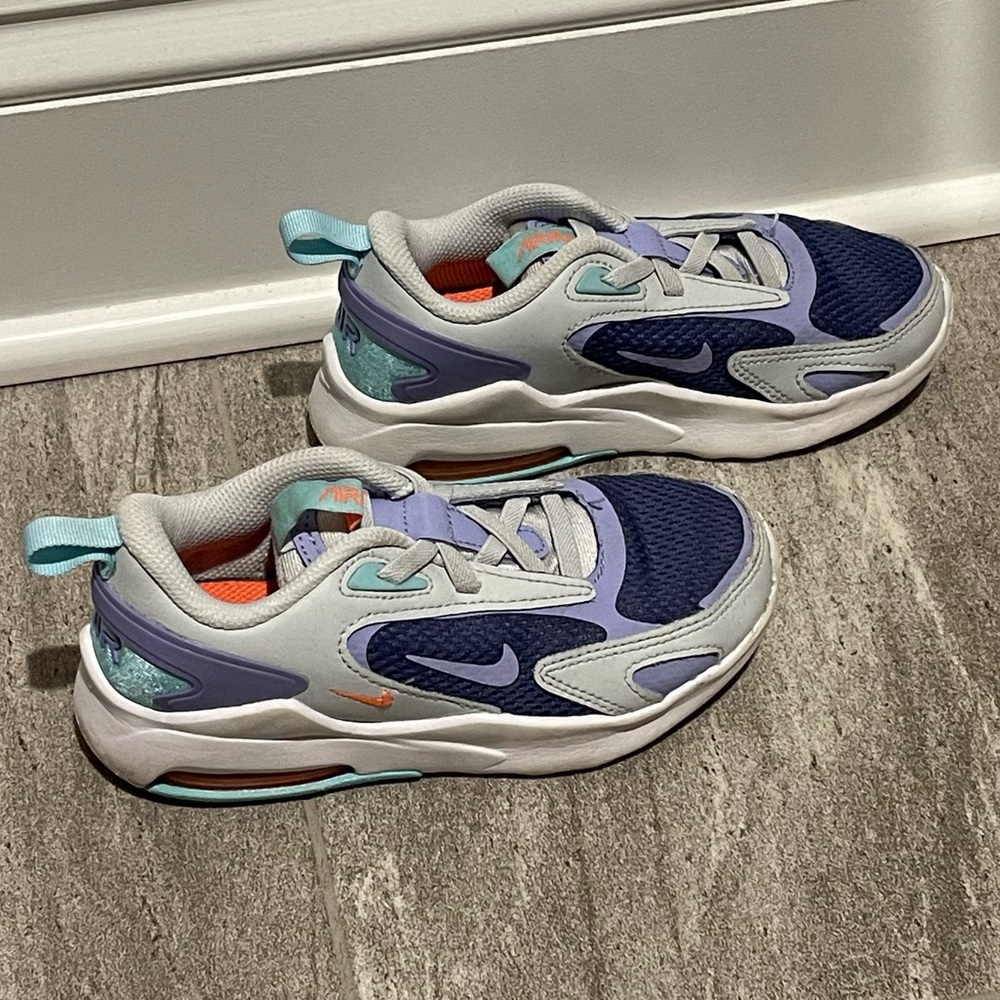 Girls Nike airmax - size 12